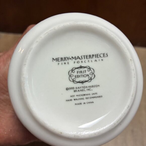 Set of 3 "Merry Masterpieces" by Dayton Hudson 24K gold trim on Porcelain mugs - Picture 10 of 10